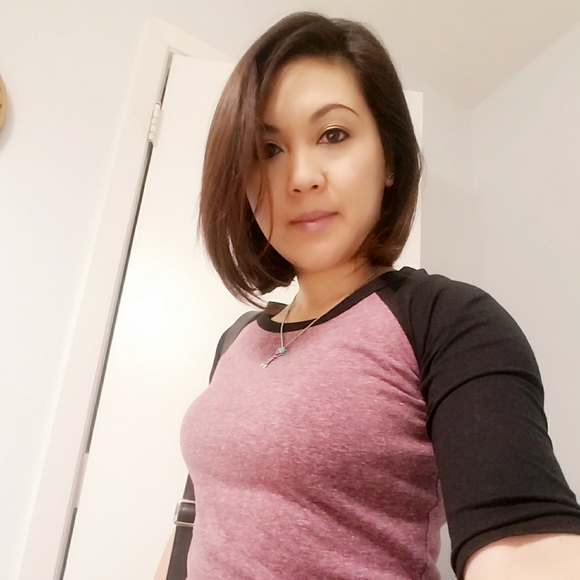 Meet your Posher, ginq - Picture 1 of 3